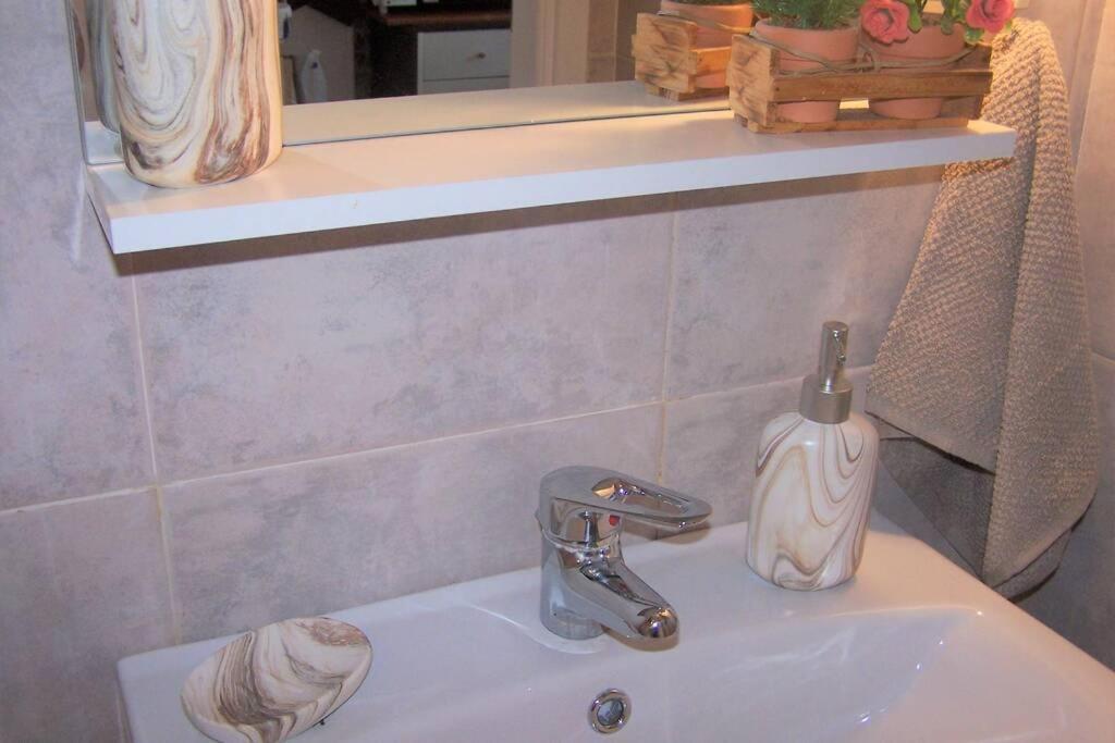 ανεξαρτητο στο ομορφο καστορειο Apartment Kastorion