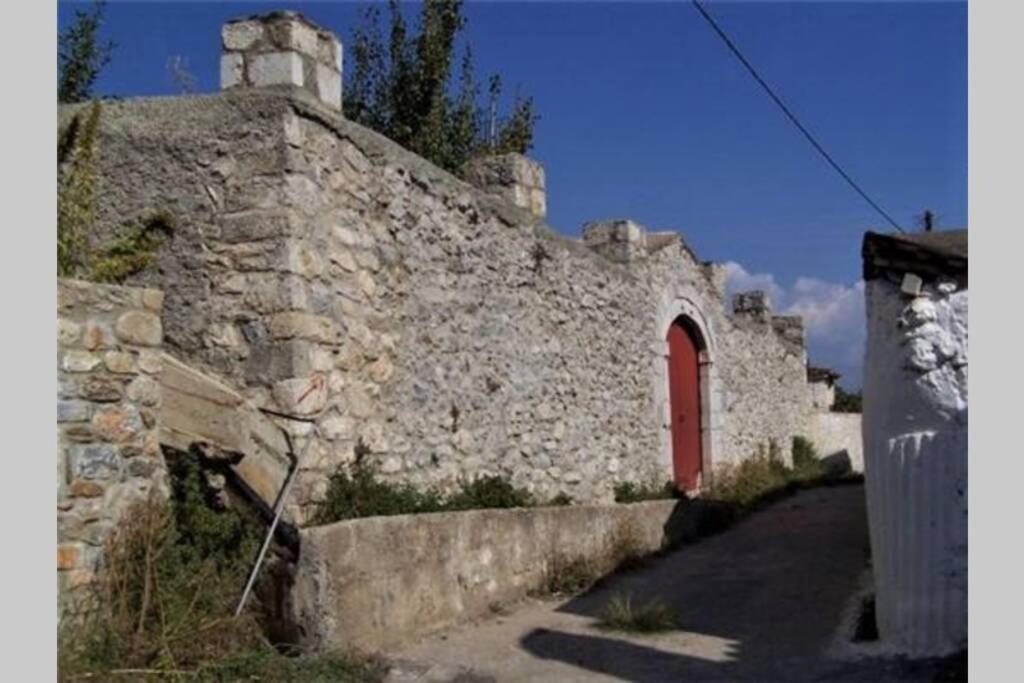 ανεξαρτητο στο ομορφο καστορειο Apartment *